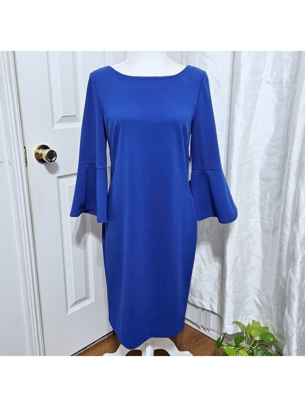 NWT Jessica H Cobalt Blue Bell Sleeve Dress Sz 10 - Picture 2 of 4
